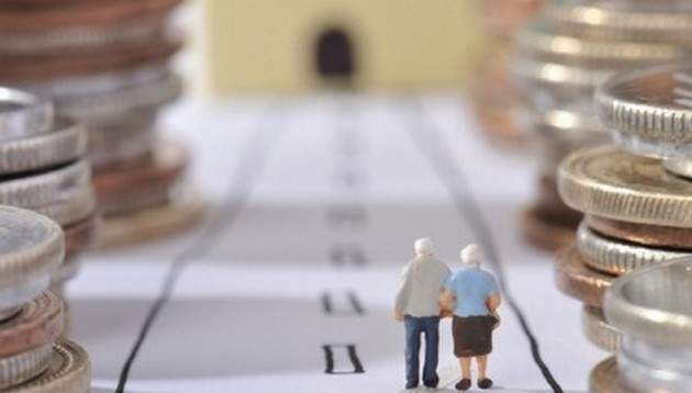 Украинцы смогут выйти на пенсию на пять лет раньше: что для этого нужно