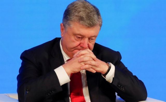 Потерял даже то, что было: ЦИК нанес еще один удар по Порошенко