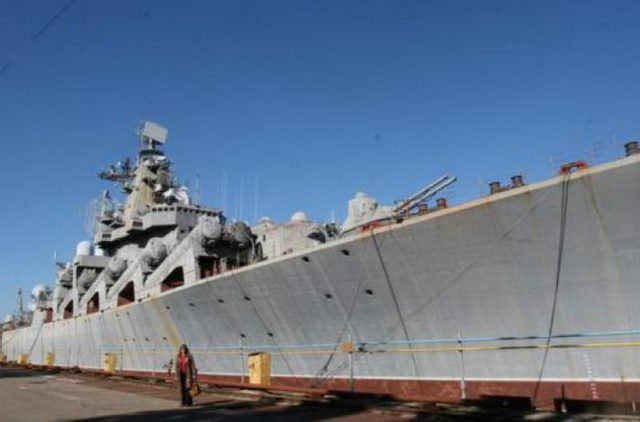 Зеленскому советуют разобрать никому не нужный крейсер «Украина»