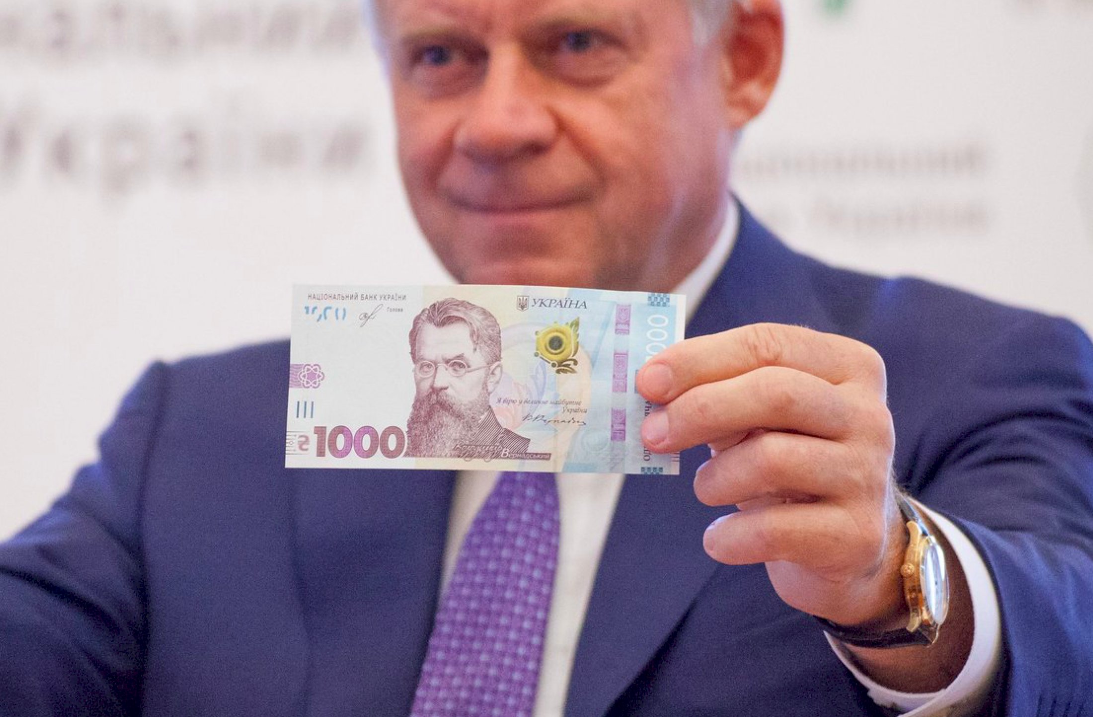 10 тыс гривен. 1000 Гривен купюра. Банкноты Украины 1000 гривен. 1000 Гривен купюра новая. Украинская купюра 1000 грн.