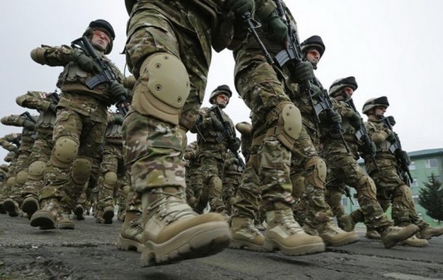 Военные будут патрулировать города в Украине