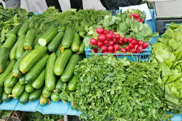 Обдирают без стыда: рынки открылись, и продавцы взвинтили цены на овощи