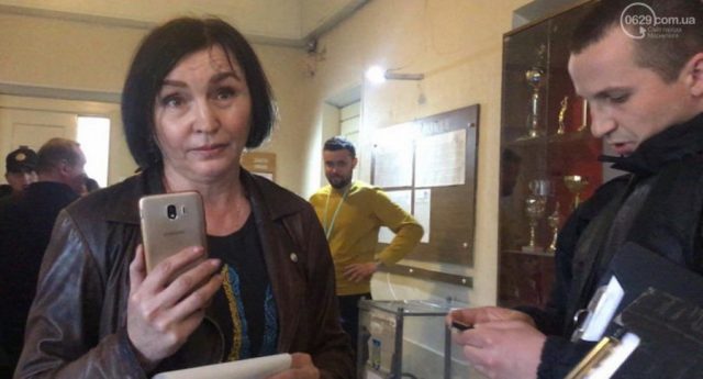 Кабакаев: президент сошел с ума – к волонтеру Галине Однорог пришла полиция за критику «зеленой власти»