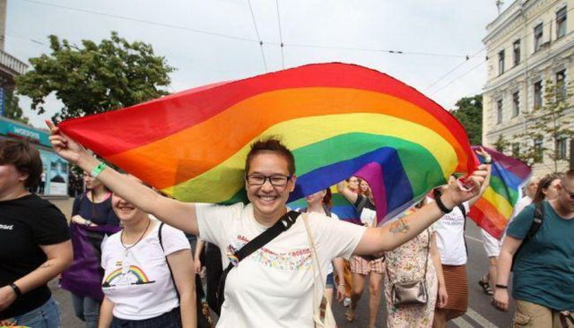 Закон о запрете пропаганды гомосексуализма: нардепы объяснили, чего добиваются