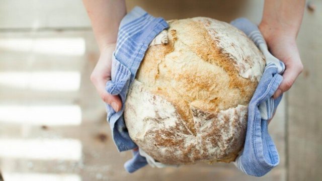 Пора отказываться от мучного: украинцев предупредили о росте цен на хлеб