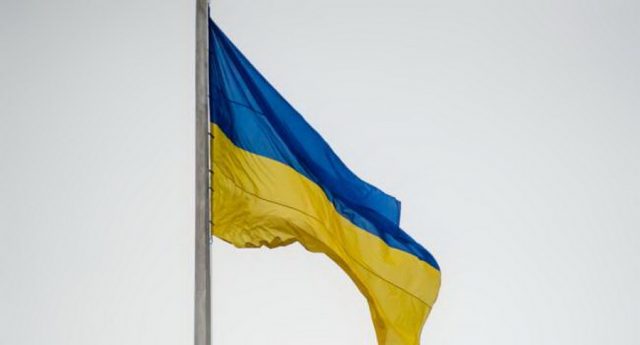 «Невероятно, но факт!»: В Египте российский триколор сменили на национальный флаг Украины