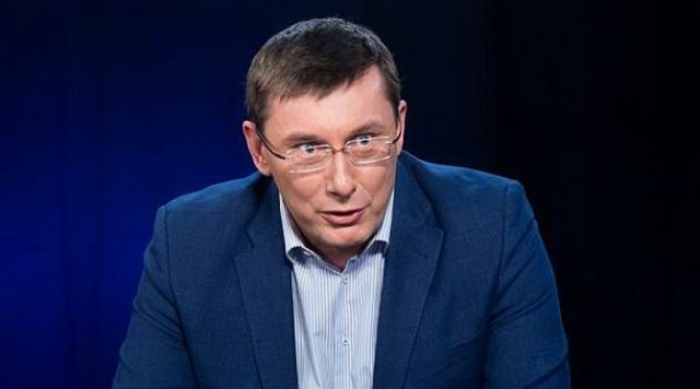 СМИ: экс-генпрокурор Луценко будет вести ток-шоу на канале Порошенко