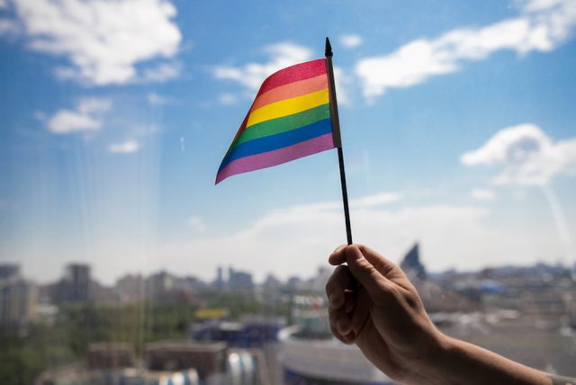 «Їх потрібно лікувати». Викладачка львівського вишу потрапила у гомофобний скандал