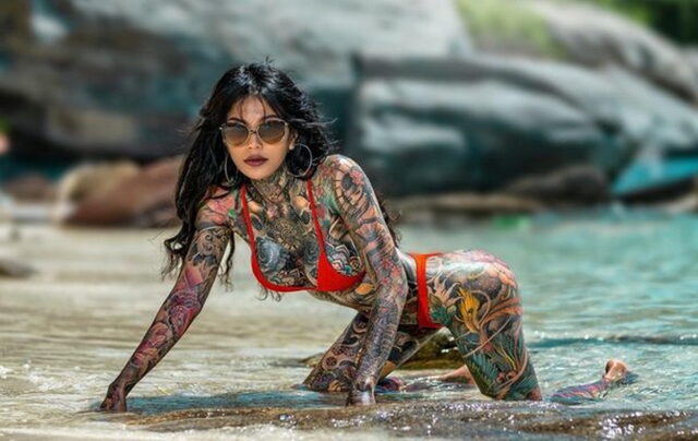 Мешканка Таїланду вкрила татуюваннями 98% тіла — тепер її вигляд вражає всіх (фото)