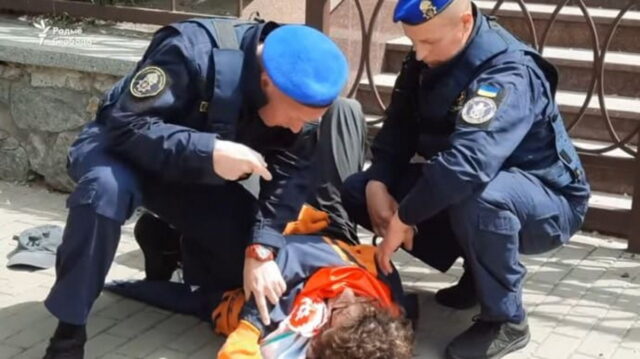 У Києві силовики жорстко затримали білоруського активіста й пригрозили депортацією