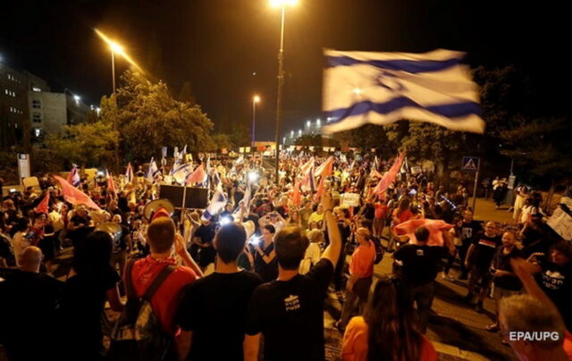 В Израиле впервые за 12 лет сменился премьер