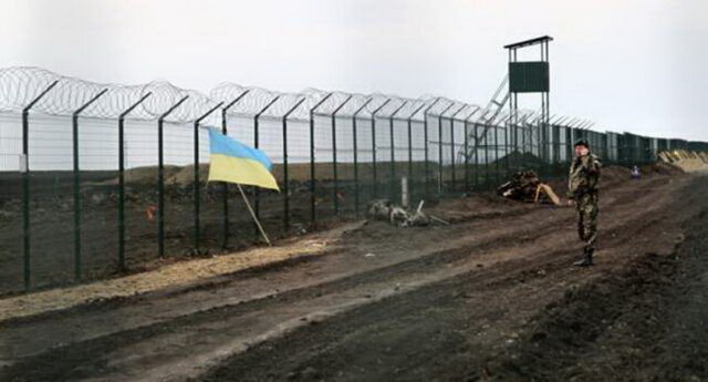 Зеленский не исключает возведение «стены» на Донбассе и рассказал, кто будет решать эту необходимость
