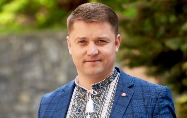 «Упакуем и вывезем из города»: мэр Ровно сделал скандальное заявление о ромах