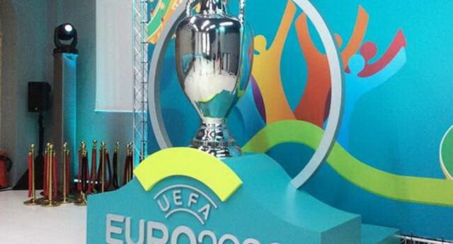 В России всерьез задумались об отказе участия в Евро-2020 из-за формы сборной Украины