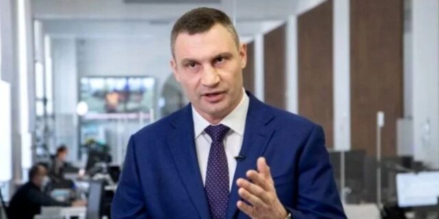 «Віталію, ми друзі чи ні?»: Кличко прокоментував історію про дзвінок Порошенка через знесений кіоск