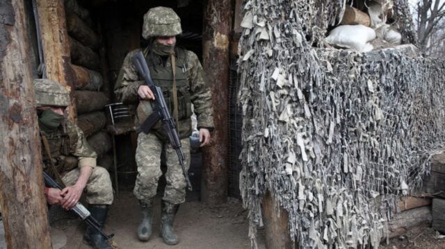 Запад предупредил о высокой вероятности вторжения России в Украину зимой – FT
